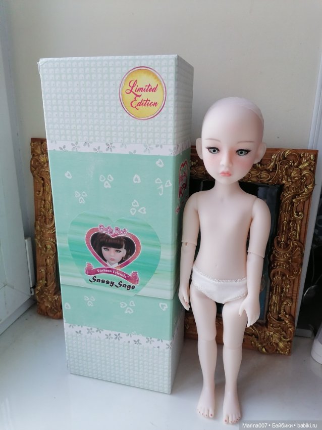 Сейдж 2 с двумя аутфитами. Парик от Мэри