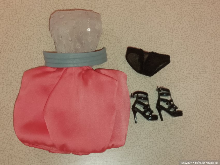 Редкий фирменный аутфит (частичный) Fashion royalty Winning Ensemble 2010 (платье, пояс, туфли)