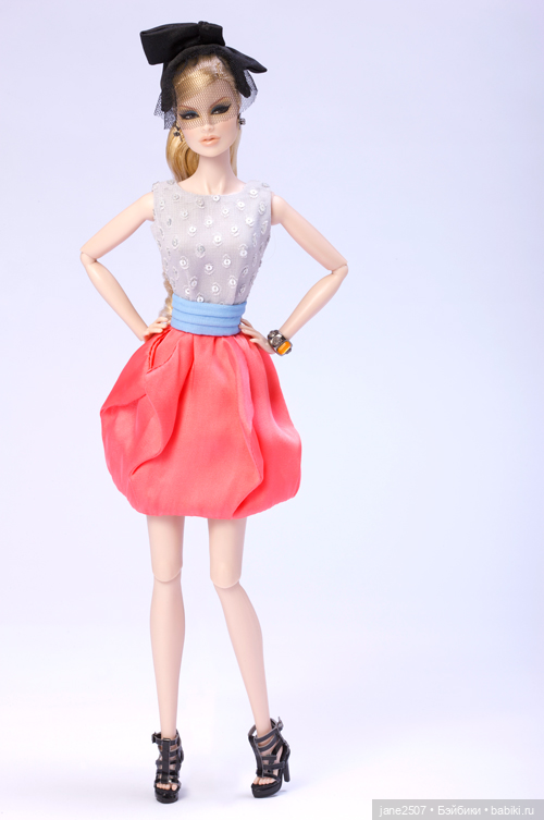 Редкий фирменный аутфит (частичный) Fashion royalty Winning Ensemble 2010 (платье, пояс, туфли) (фото 5)