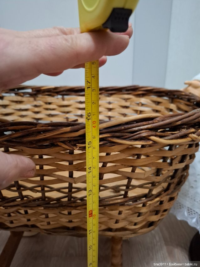 Антикварная коляска из лозы (фото 5)