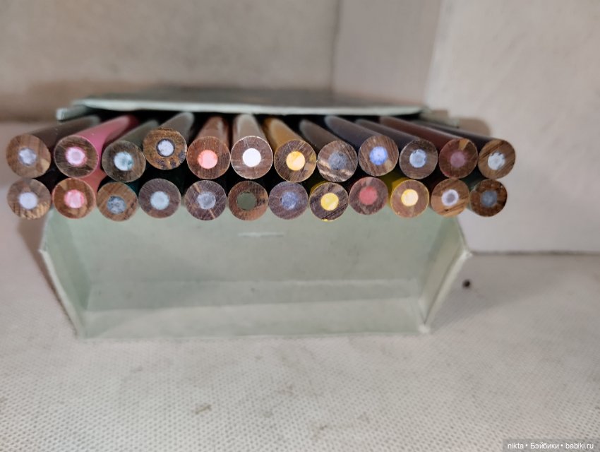 Старые-старые цветные карандаши СССР для антуража (фото 5)