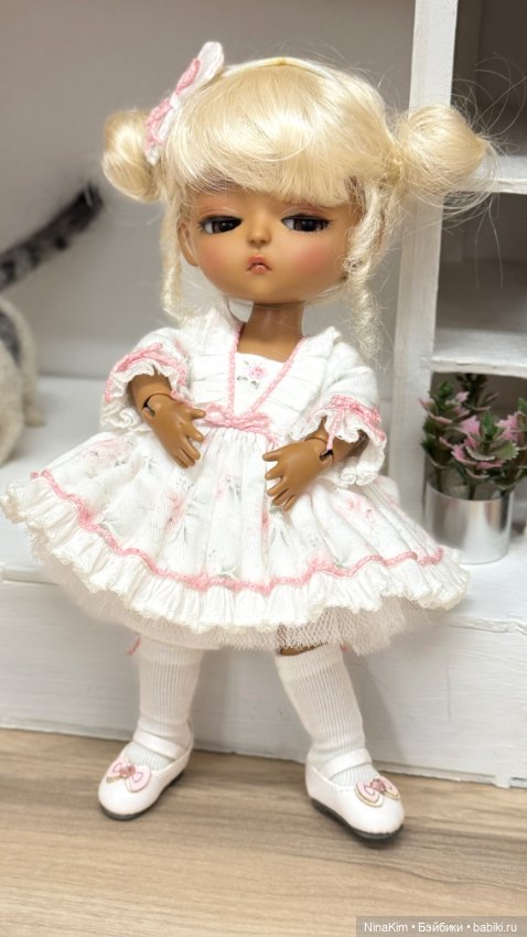 Lati G.belle brown tan ver. Dinosaur Bubble Bath