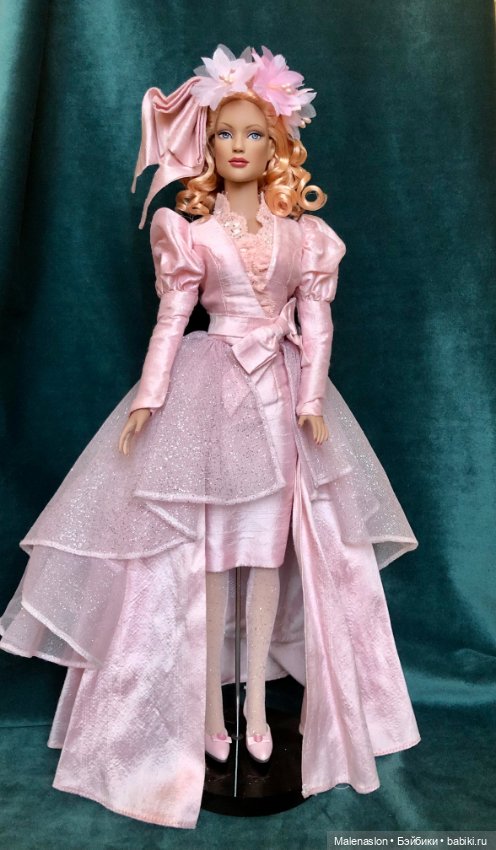Tonner doll Ambassador in Pink Glinda (фото 8)