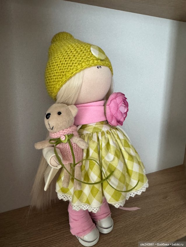 Весенняя нежность- авторская текстильная кукла (фото 5)