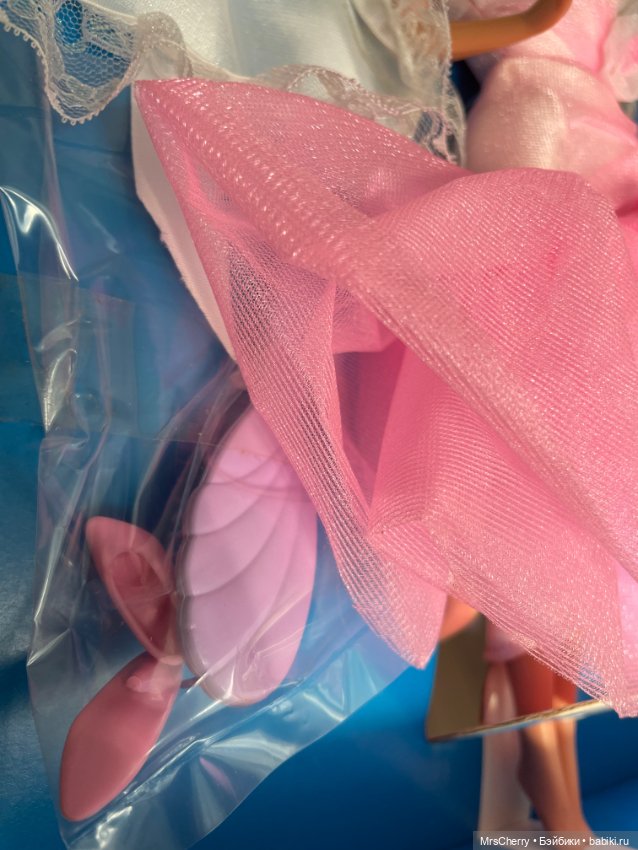 Sweet roses Barbie — Игровые куклы (фото 9)