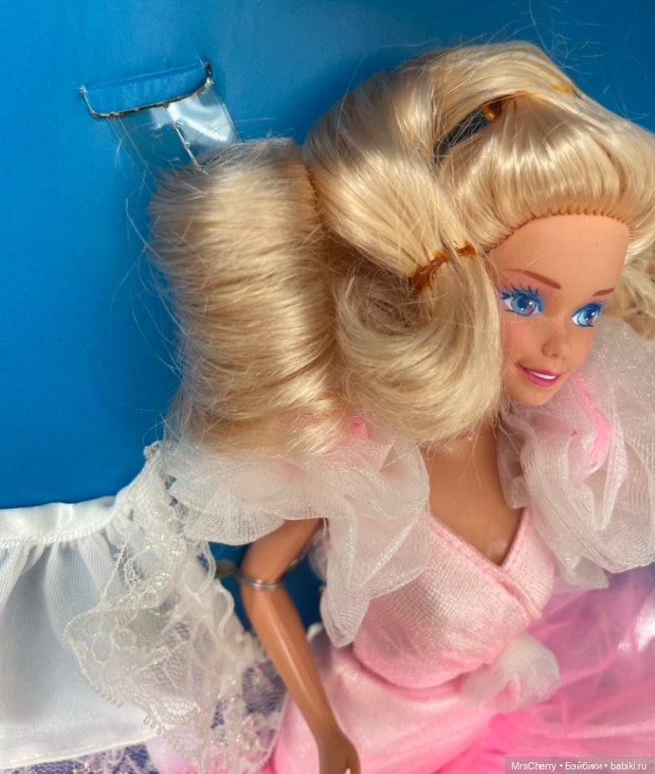 Sweet roses Barbie — Игровые куклы (фото 5)