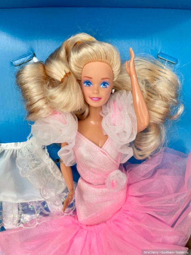 Sweet roses Barbie — Игровые куклы