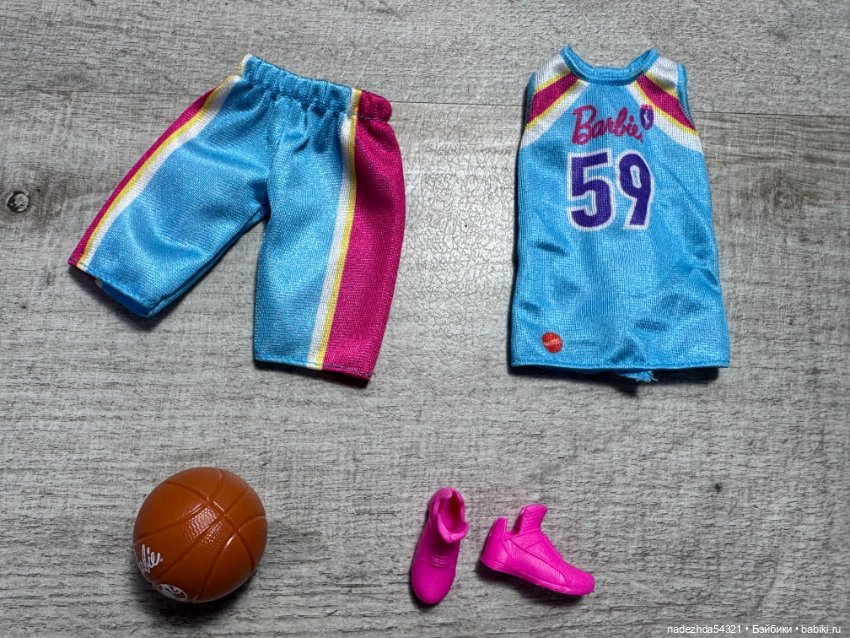 Аутфит Барби "Безграничные движения" баскетболистки афроамериканки (2)