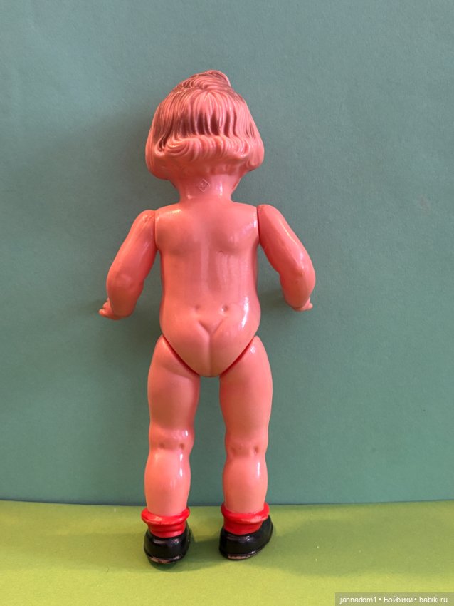 Голубоглазая куколка Milon Gehler с рельефными волосами, высота 22 см (фото 4)