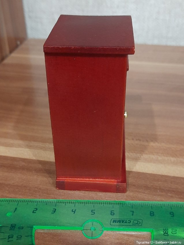 Шкафчик в кукольный домик (фото 6)