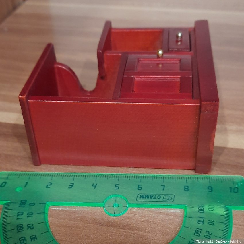 Шкафчик в кукольный домик (фото 5)