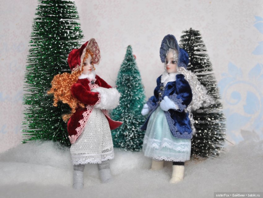 Текстильная мини-куколка с фарфоровой головкой (фото 3)