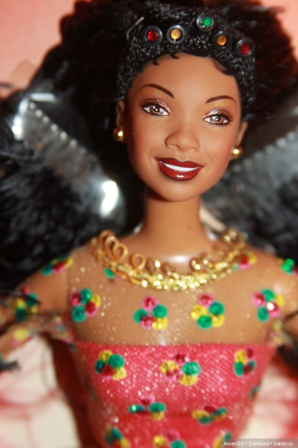 Винтажная Barbie 2000 Singing Holiday Brandy Doll (фото 8)