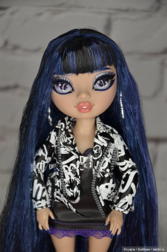 Rainbow High, Shadow High Ким в ауте Энсли (фото 2)