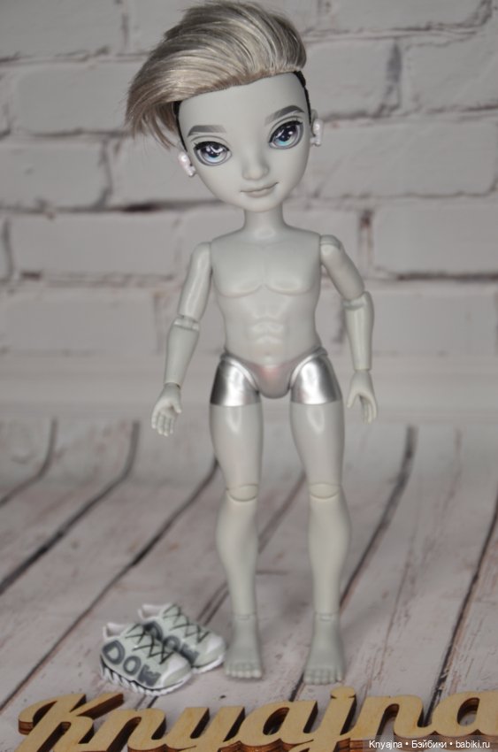 Rainbow High, Shadow High Эш нюд с обувью, распродажа (фото 4)