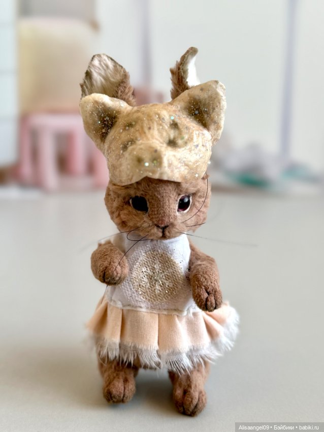 Зайчик с маской поросенка (фото 5)