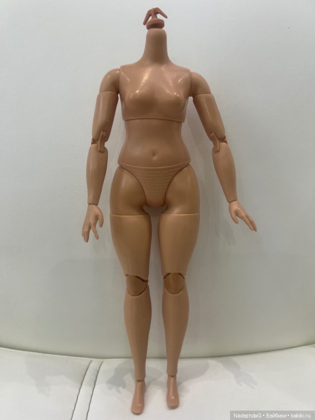 Тело Барби Саманта Кристофоретти (фото 2)