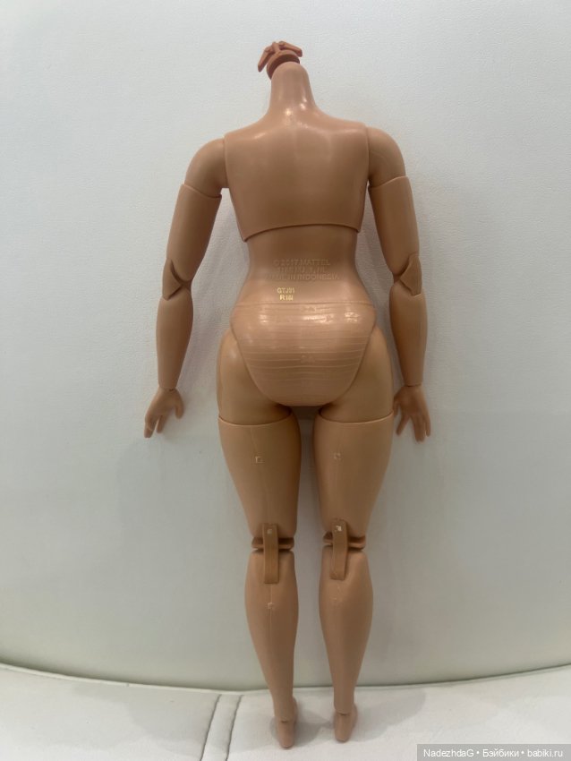 Тело Барби Саманта Кристофоретти (фото 5)