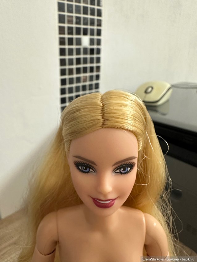 Barbie holiday 2018 Милли (фото 10)