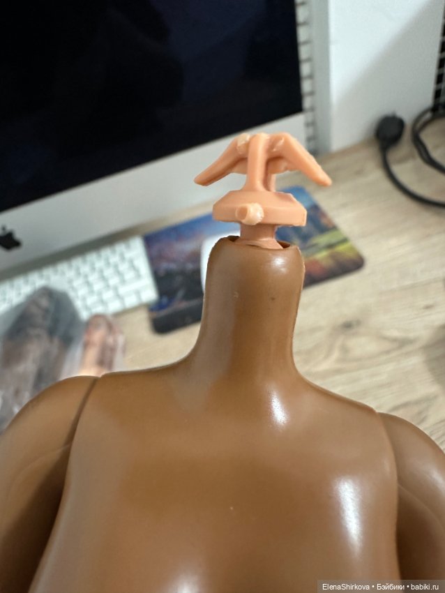 Тело коллекционной Barbie пышное