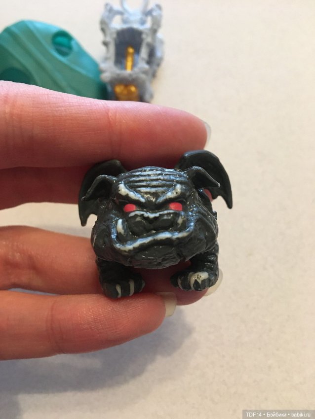 Питомец Дракулауры и Клода МХ