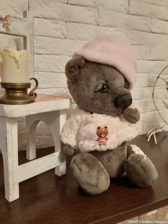 Авторский мишка с вышивкой (фото 3)
