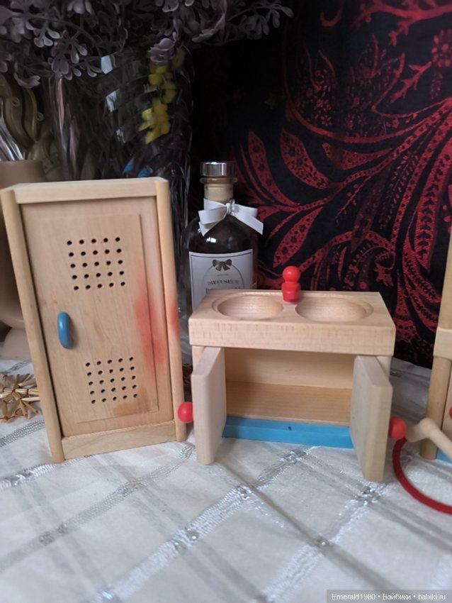 Комплект деревянной мебели (фото 3)