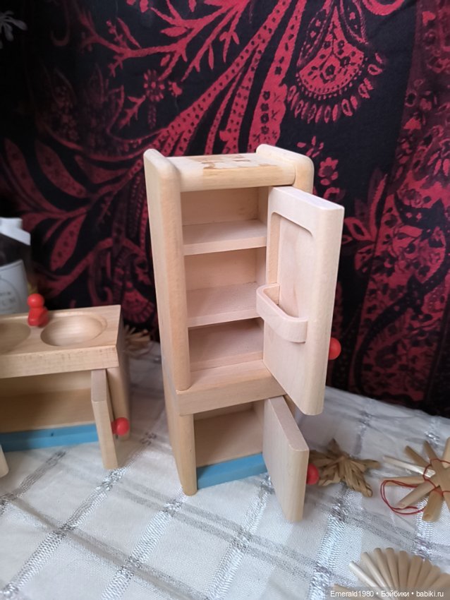 Комплект деревянной мебели (фото 5)