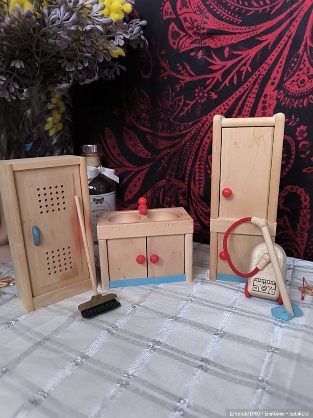 Комплект деревянной мебели