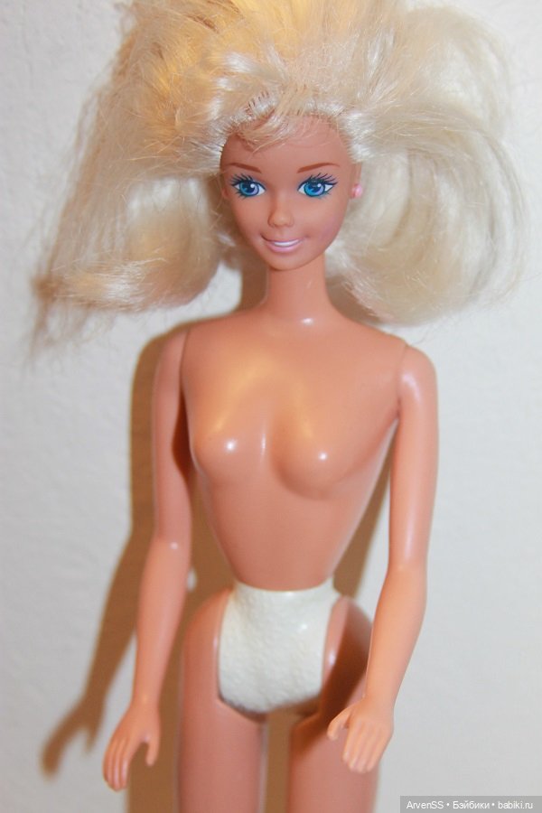 Винтажная суперстарка Chic Barbie (1996) (фото 3)