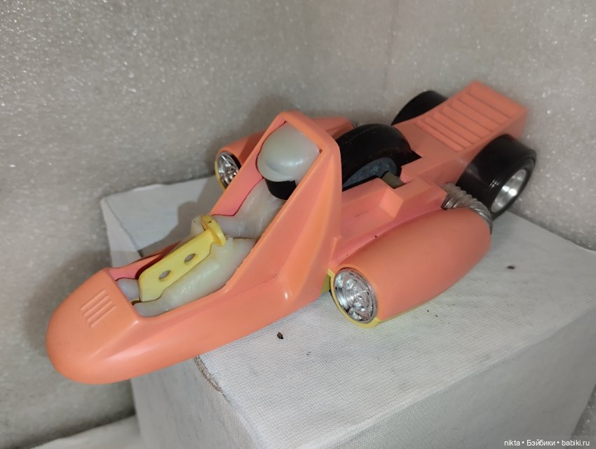 Гоночная машинка СССР для фотосессии