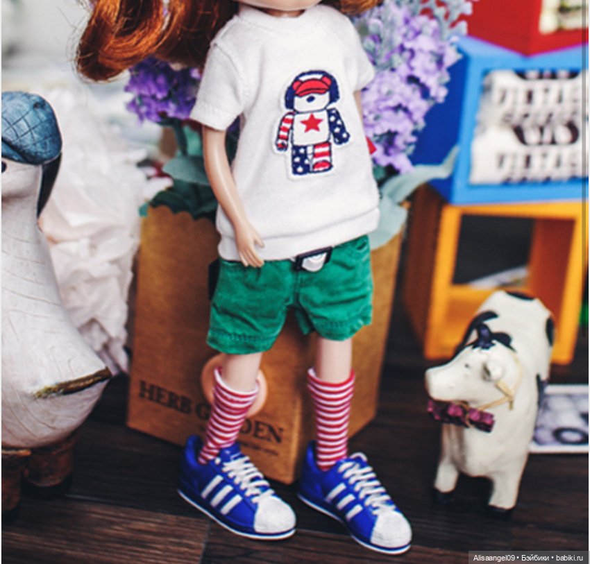 Футболка и двое шорт на блайз