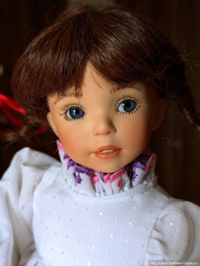 Фарфоровая кукла Diana Effner