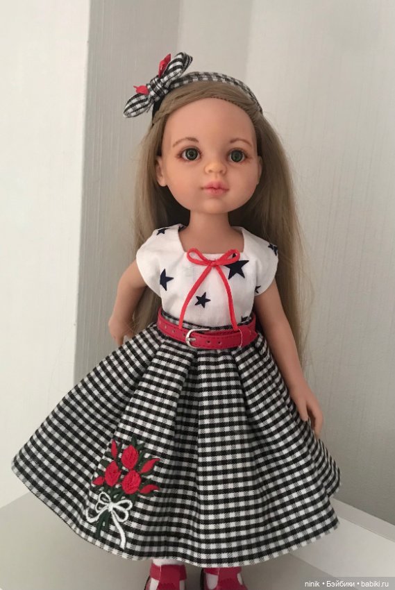 Клетчатая юбочка и повязка на голову (фото 3)