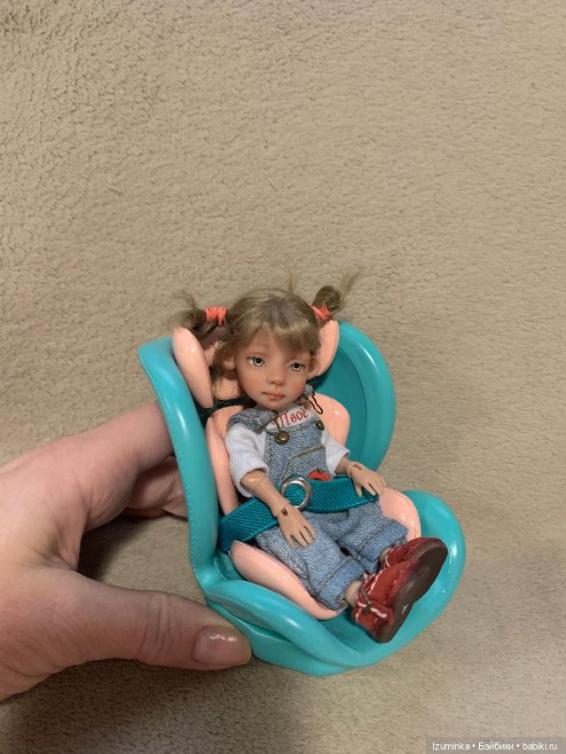 🚘 Автомобильное кресло для кукол