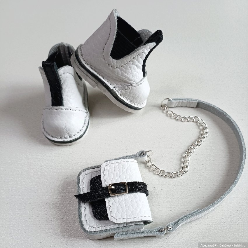 Ботинки Челси и сумочка для Паола Рейна