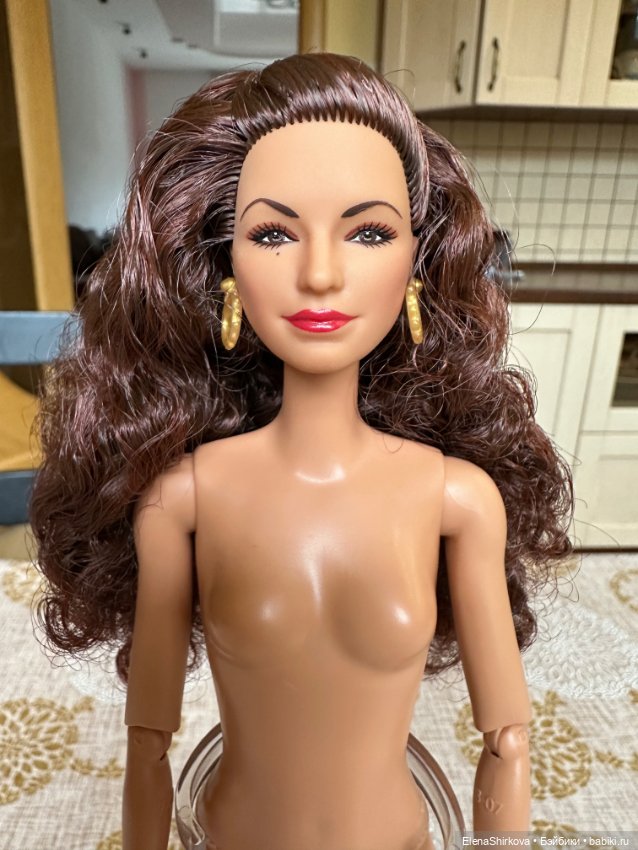 Barbie Глория Эстефан нюд (фото 4)