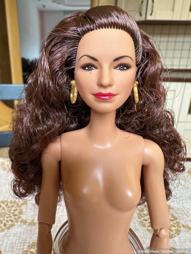 Barbie Глория Эстефан нюд (фото 5)