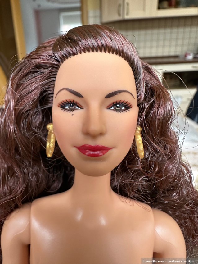 Barbie Глория Эстефан нюд (фото 9)
