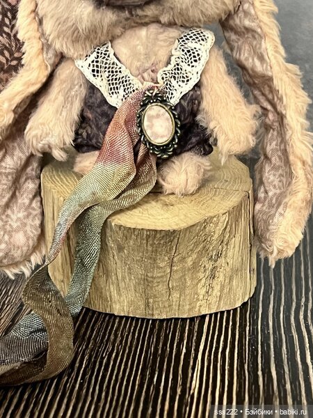 Зайчик с телефоном Ани Колыхаловой (фото 9)