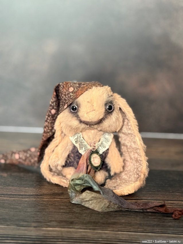 Зайчик с телефоном Ани Колыхаловой (фото 5)