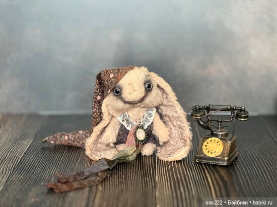 Зайчик с телефоном Ани Колыхаловой (фото 7)