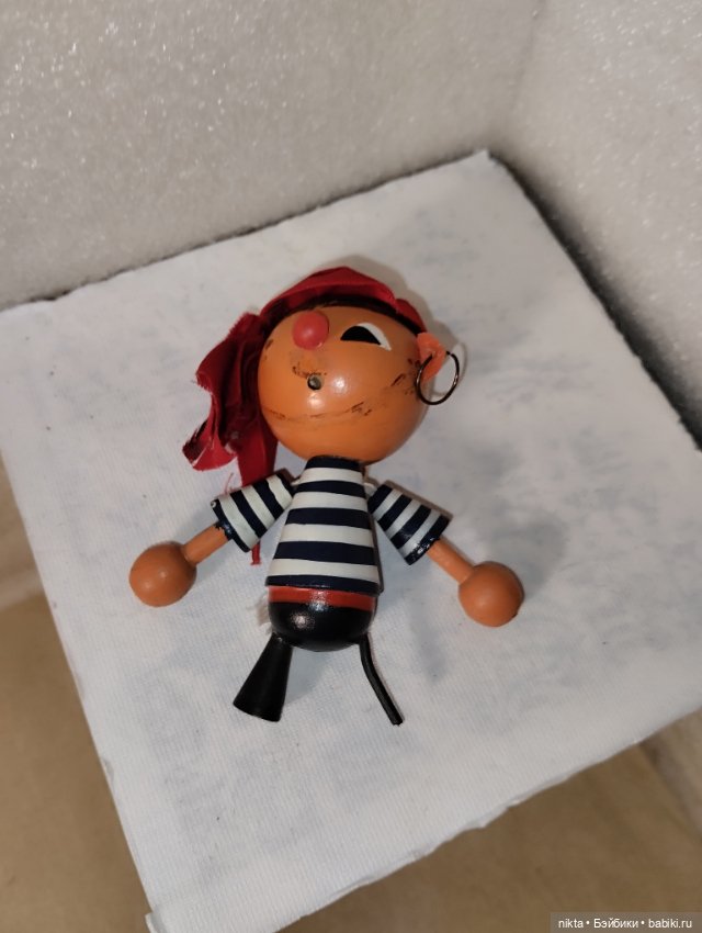 Болгарский деревянный сувенир Пират (фото 5)