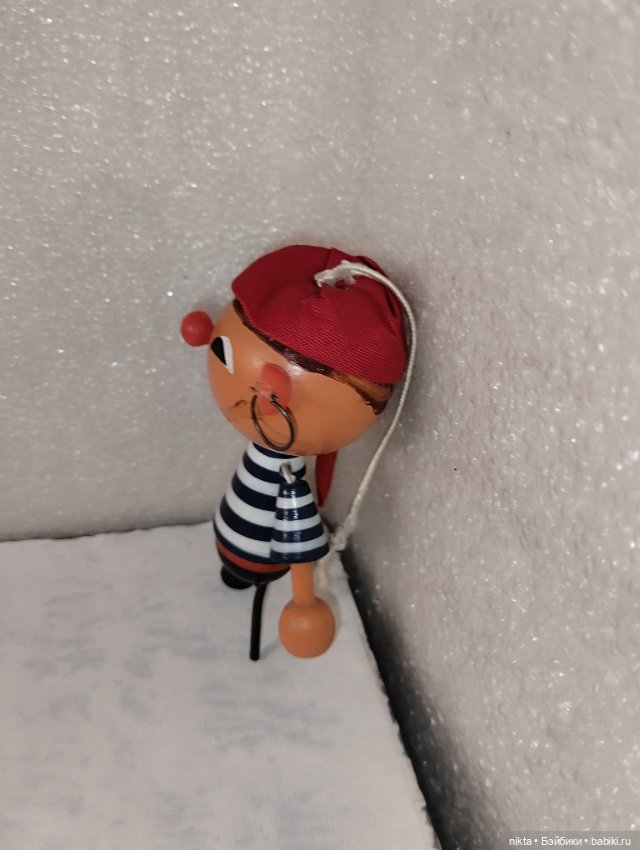 Болгарский деревянный сувенир Пират (фото 4)