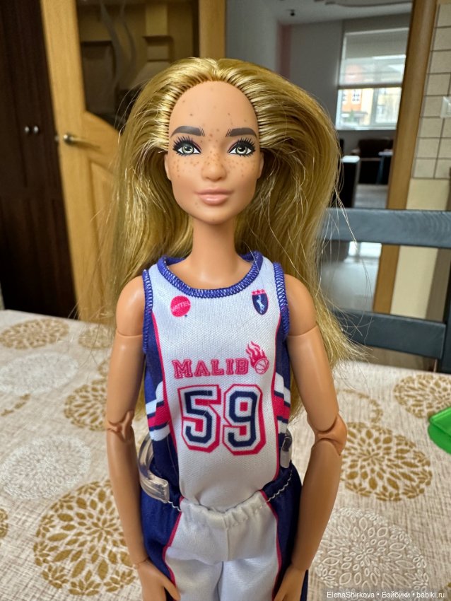 Barbie Fashionistas 108 на теле мтм баскетболистки (фото 2)