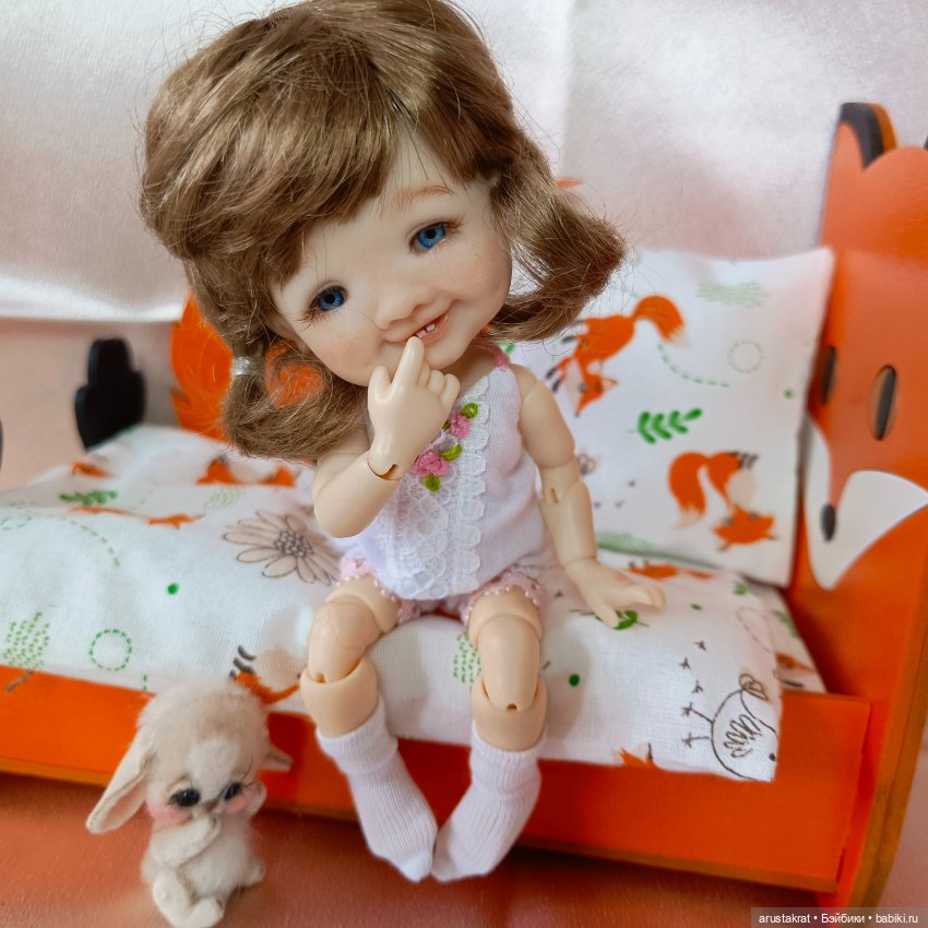 Джиджи в цвете файр с мейком Олеси Гавриленко (фото 4)