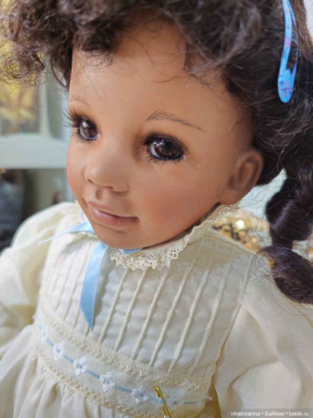 Африка, куколка фарфоровая с барабаном 324.2 (фото 4)