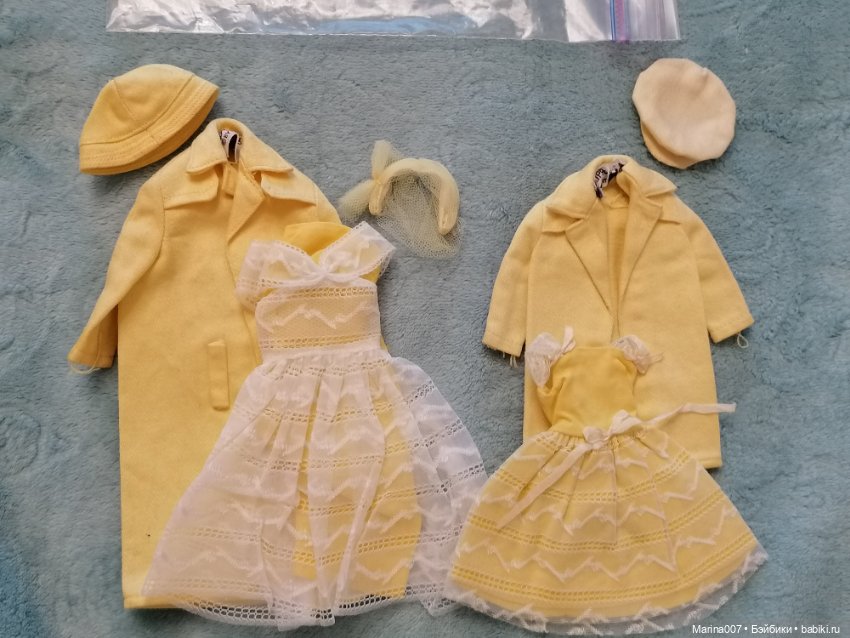 Лот винтажных аутфитов 60 годов для Барби и Скиппер