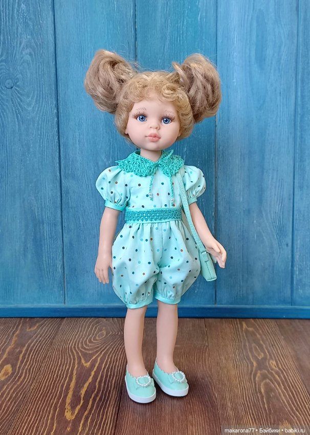 Комбинезон для кукол Паола Рейна 32 см, цвет изумрудный принт (фото 2)