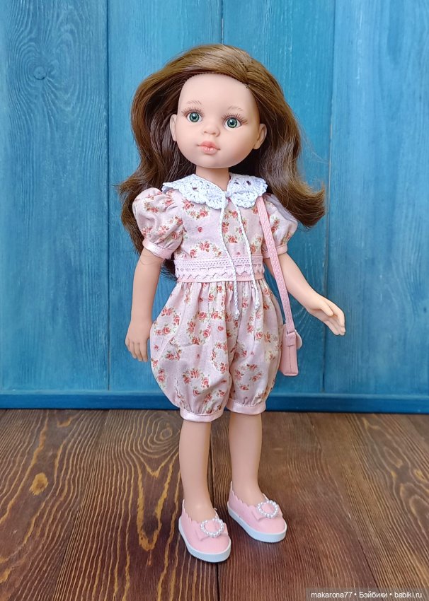 Комбинезон для кукол Паола Рейна 32 см, цвет персиковый принт (фото 2)